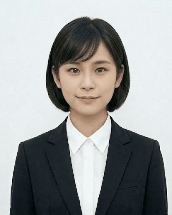 前髪ぱっつん女性